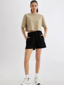 DeFacto Women Solid T-shirt