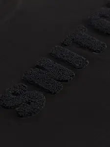 Snitch Round Neck Short Sleeves Slim Fit T-shirt