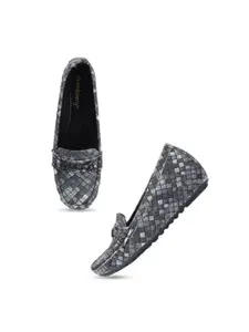 DressBerry Grey Printed Round Toe Wedge Heeled Pumps