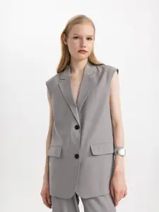DeFacto Notched Lapel Single-Breasted Blazer