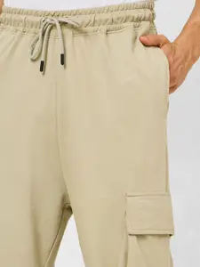 Styli Men Oversized Straight Leg Cargo Trousers