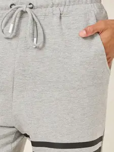 Styli Men Striped Printed Regular Fit Pure Cotton Shorts