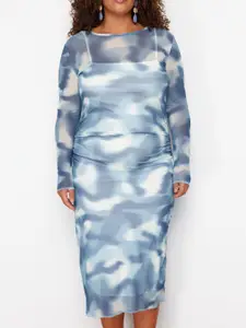 Trendyol Abstract Dyed Bodycon Midi Dress