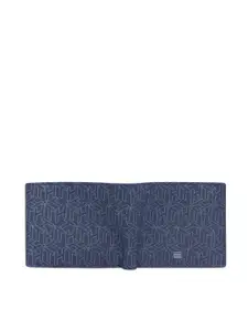 Tommy Hilfiger Men Geometric Printed Leather Two Fold Wallet