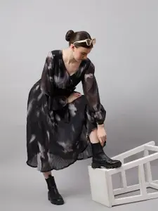 Roadster Georgette Tie & Die Knee Long Fit and Flare Dress