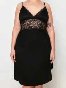 Trendyol Plus Size Shoulder Straps Nightdress