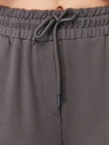 Trendyol Women Mid Rise Shorts