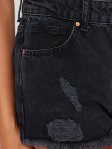 Trendyol Women Mid-Rise Pure Cotton Denim Shorts