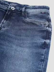 DAGERRFLY Men Slim Fit Mid-Rise Clean Look Light Fade Stretchable Jeans