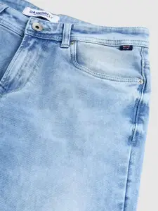 DAGERRFLY Men Relaxed Fit Mid-Rise Light Fade Stretchable Jeans