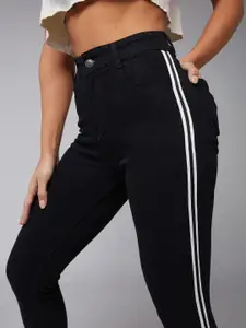 DOLCE CRUDO Women Black Slim Fit Clean Look Stretchable Jeans