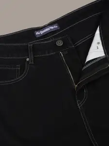 The Roadster Lifestyle Co. Men Black Smart Relaxed-Fit Mid-Rise Clean Look Cotton Jeans