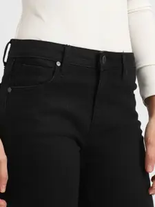 FOREVER 21 Women Slim Fit High-Rise Clean Look Cotton Jeans