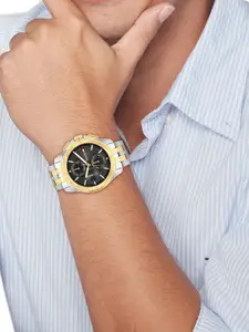 Tommy Hilfiger Men Dial & Stainless Steel Bracelet Style Straps Analogue Watch TH1710621