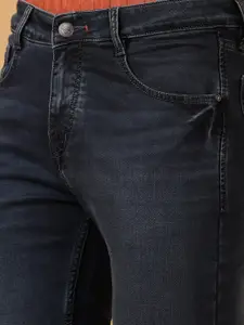 V-Mart Men Slim Fit Mid-Rise Light Fade Clean Look Jeans