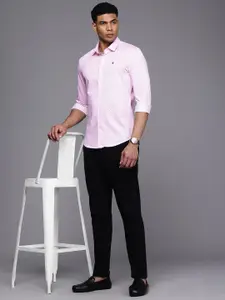 Louis Philippe Sport Pure Cotton Smart Slim Fit Opaque Printed Casual Shirt