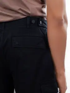 Celio Men Regular Fit Mid-Rise Cargo Cotton Shorts