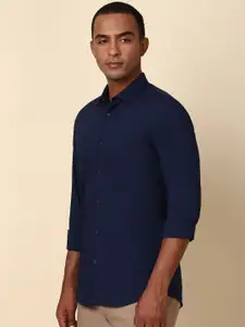 Allen Solly Men Slim Fit Spread Collar Solid Casual Shirt