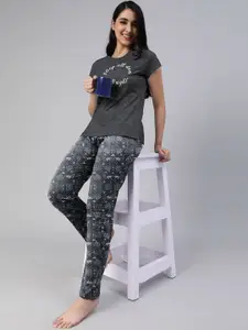 LYRA Women Printed Night suit