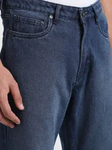 FOREVER 21 Men Straight Fit Clean Look Pure Cotton Jeans