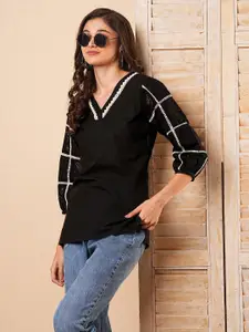 FASHOR Embroidered V-Neck Thread Work Pure Cotton Thread Work Kurti