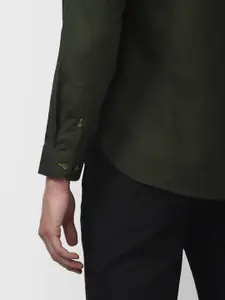 V Dot Men Olive Green Slim Fit Pure Cotton Casual Shirt