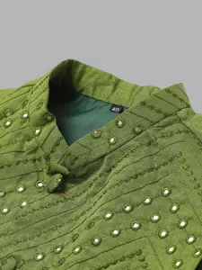 Hangup Men Green Printed Pure Silk Kurta with Pyjamas