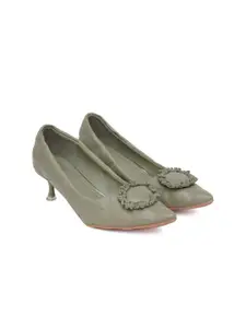 SHUZ TOUCH Women Green Embellished Kitten Pumps