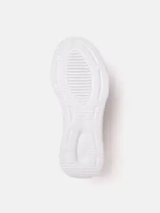 ADIDAS Men Woven Design Fleecewalk M Non-Marking Running Shoes