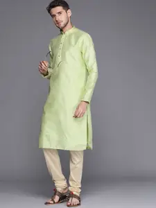 Manyavar Men Green Kurta with Pyjamas