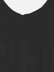 Kanvin Girls Pack Of 2 Black & Off White Ribbed Cotton Thermal Tops