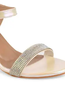 DressBerry Embellished Party Block Sandals