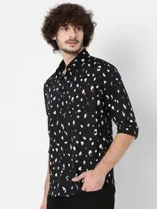 Mufti Men Black Cotton Classic Slim Fit Printed Casual Shirt