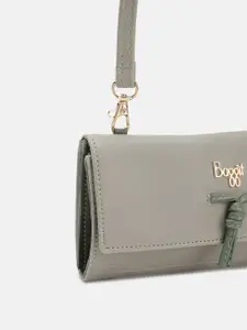 Baggit Women Solid Envelope Wallet
