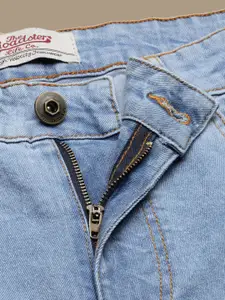The Roadster Lifestyle Co Men Slim Fit Light Fade Jeans