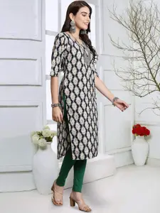 7Threads Floral Printed Round Neck Straight Kurta