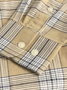 Snitch Men Smart Slim Fit Tartan Checks Opaque Checked Casual Shirt