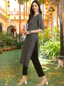 7Threads Floral Printed Straight Kurta