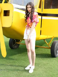 Sera Women Floral Printed V-Neck Top