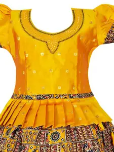 AMIRTHA FASHION Girls Embroidered Sequinned Foil Print Ready to Wear Lehenga & Blouse