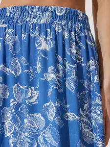 Happiness istanbul Women Printed Flared Maxi Skirts