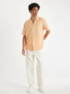 DeFacto Men Opaque Casual Shirt