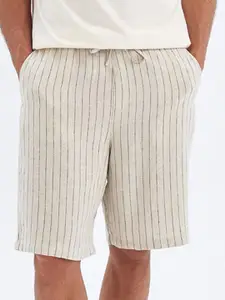 DeFacto Men Striped Mid-Rise Shorts