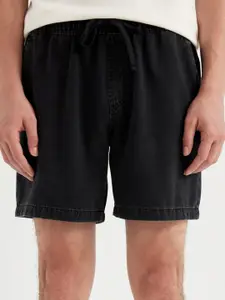 DeFacto Men Mid-Rise Regular Fit Shorts