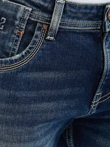 SPYKAR Men Slim Fit Mildly Distressed Light Fade Stretchable Jeans