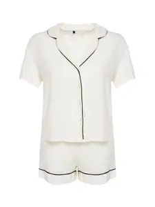 Trendyol Women Solid Lapel Collar Night suit