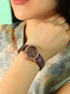 HAUTE SAUCE by  Campus Sutra HAUTE SAUCE by Campus Sutra Women Embellished Dial & Stainless Steel Bracelet Style Straps Analogue Watch