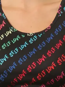 Soie Typography Women's Medium Impact Quick Dry Racerback Printed Sports Bra