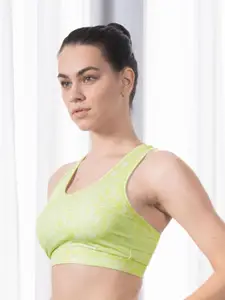 Soie Women's Medium Impact Quick Dry Padded Racerback Printed Athleisure Sports Bra