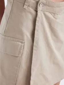 DeFacto Women Mid-Rise Solid Shorts